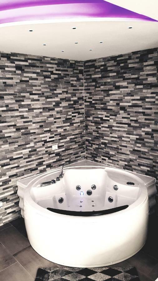 Diamond Suite Verona Luaran gambar